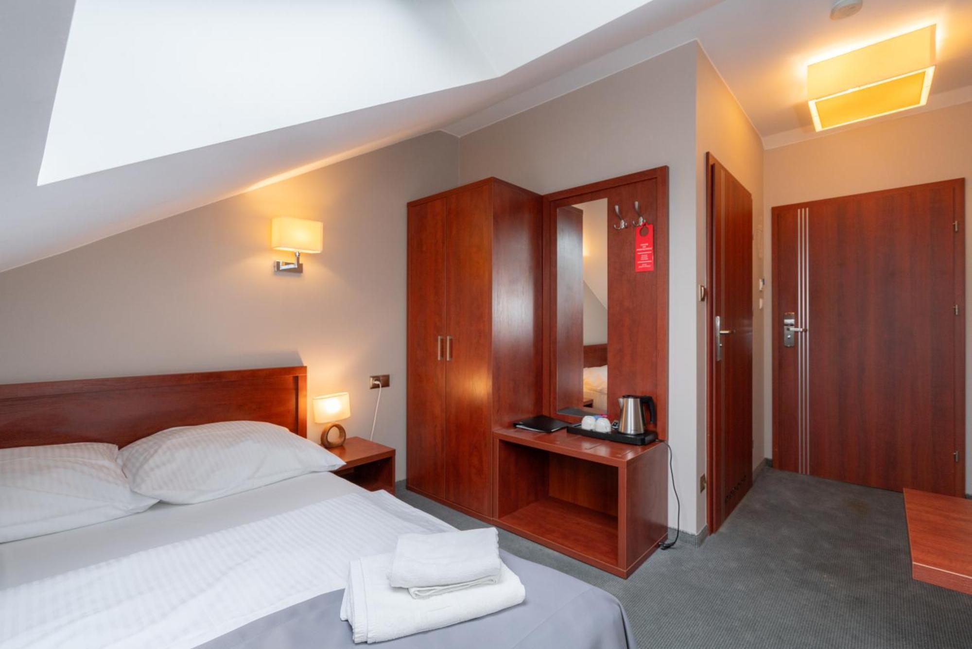 Hotel Badura Wadowice Exterior photo